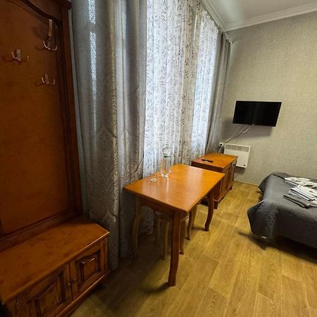 Арт-Готель "Династія" Bila Tserkva Exteriör bild