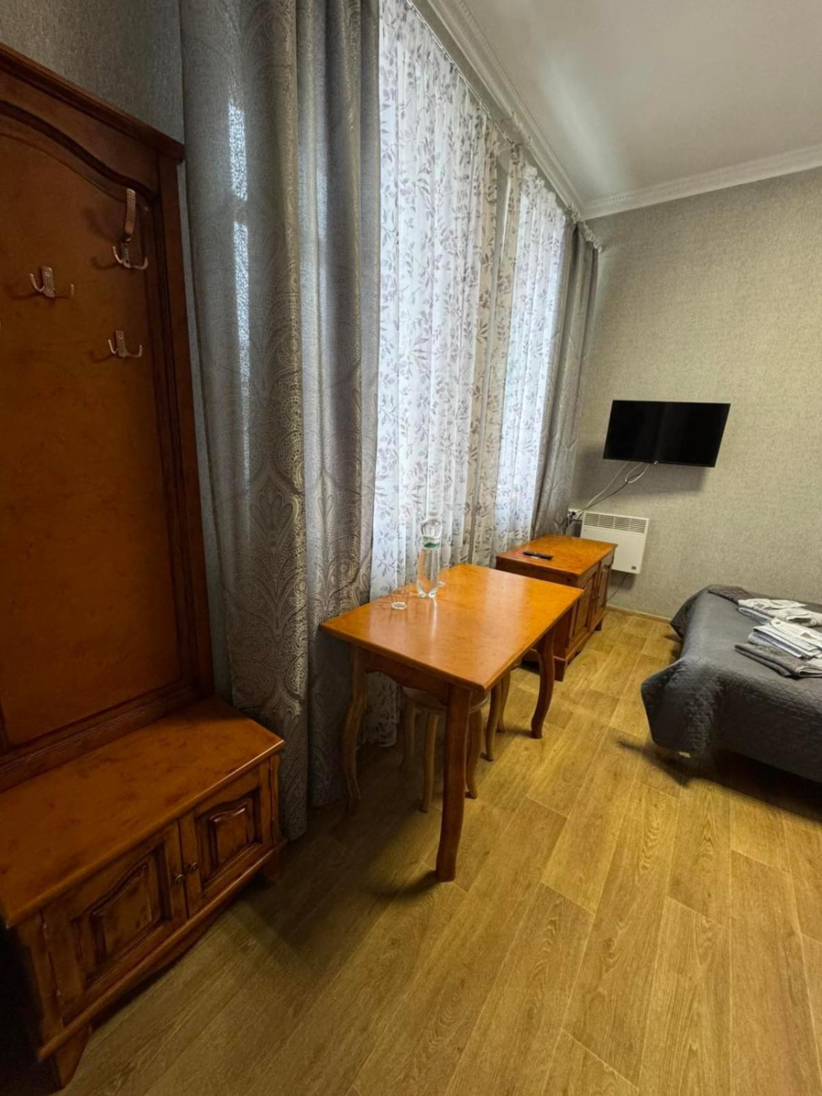 Арт-Готель "Династія" Bila Tserkva Exteriör bild